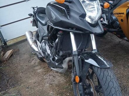 Хонда NC 700X 2015 у Хмельницькому на Automoto.ua Чорний Хонда NC 700X, об'ємом двигуна 0.7 л та пробігом 59 тис. км за 6000 $, фото 1 на Automoto.ua