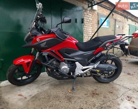Красный Хонда NC 700X, объемом двигателя 0 л и пробегом 37 тыс. км за 6000 $, фото 8 на Automoto.ua