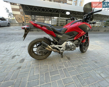 Красный Хонда NC 700X, объемом двигателя 0.7 л и пробегом 28 тыс. км за 5300 $, фото 8 на Automoto.ua