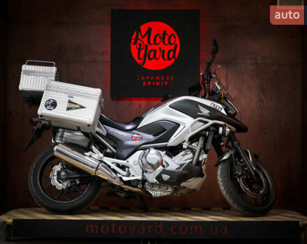 Хонда NC 700X, об'ємом двигуна 0.7 л та пробігом 23 тис. км за 8000 $, фото 4 на Automoto.ua