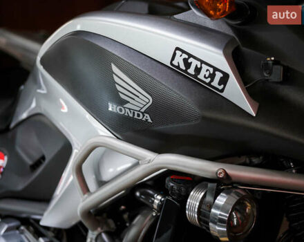 Хонда NC 700X, об'ємом двигуна 0.7 л та пробігом 23 тис. км за 8000 $, фото 7 на Automoto.ua
