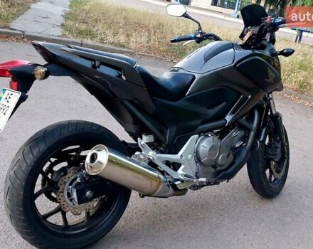 Сірий Хонда NC 700X, об'ємом двигуна 0.67 л та пробігом 28 тис. км за 5500 $, фото 4 на Automoto.ua