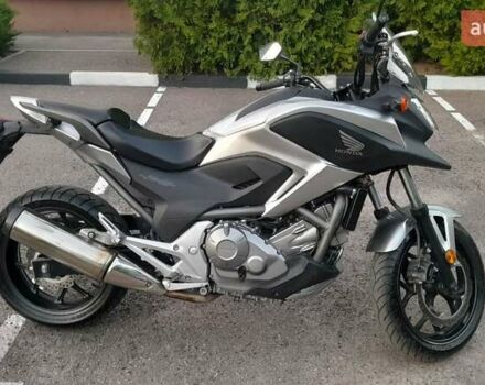 Серый Хонда NC 700X, объемом двигателя 0.67 л и пробегом 12 тыс. км за 6000 $, фото 1 на Automoto.ua