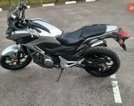 Серый Хонда NC 700X, объемом двигателя 0.67 л и пробегом 12 тыс. км за 6000 $, фото 2 на Automoto.ua