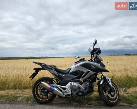 Серый Хонда NC 700X, объемом двигателя 0.67 л и пробегом 26 тыс. км за 7500 $, фото 24 на Automoto.ua