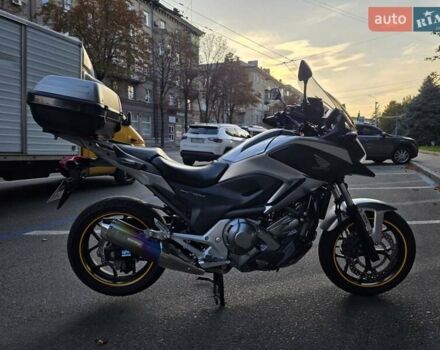 Серый Хонда NC 700X, объемом двигателя 0.67 л и пробегом 26 тыс. км за 7500 $, фото 2 на Automoto.ua
