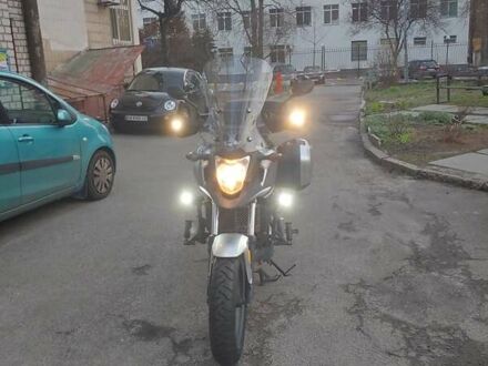 Хонда NC 700X 2012 в Киеве на Automoto.ua Серый Хонда NC 700X, объемом двигателя 0.7 л и пробегом 35 тыс. км за 5800 $, фото 1 на Automoto.ua