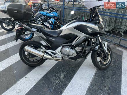 Сірий Хонда NC 700X, об'ємом двигуна 0.67 л та пробігом 40 тис. км за 5700 $, фото 1 на Automoto.ua