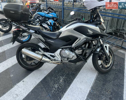 Серый Хонда NC 700X, объемом двигателя 0.67 л и пробегом 40 тыс. км за 5700 $, фото 1 на Automoto.ua