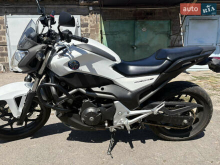 Хонда NC 700X 2016 в Запорожье на Automoto.ua Серый Хонда NC 700X, объемом двигателя 0.7 л и пробегом 19 тыс. км за 3200 $, фото 1 на Automoto.ua