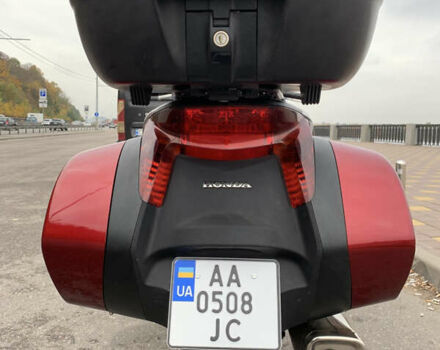 Красный Хонда NT 700V, объемом двигателя 0.7 л и пробегом 80 тыс. км за 5700 $, фото 13 на Automoto.ua