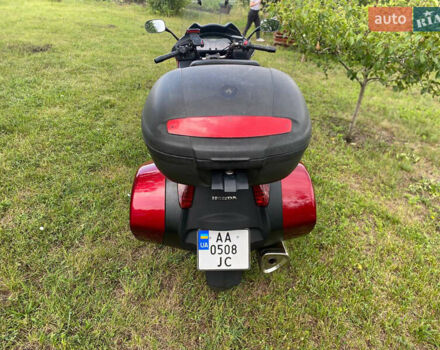 Красный Хонда NT 700V, объемом двигателя 0.7 л и пробегом 80 тыс. км за 5700 $, фото 29 на Automoto.ua