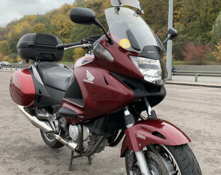 Красный Хонда NT 700V, объемом двигателя 0.7 л и пробегом 80 тыс. км за 5700 $, фото 3 на Automoto.ua