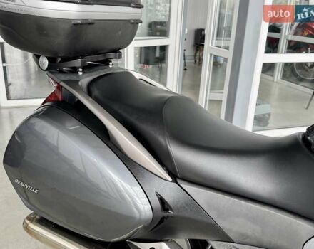 Хонда NT 700V, объемом двигателя 0.7 л и пробегом 35 тыс. км за 4999 $, фото 7 на Automoto.ua