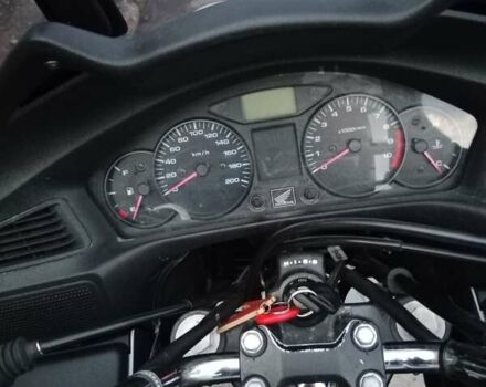 Хонда NT 700V, объемом двигателя 0.7 л и пробегом 100 тыс. км за 4900 $, фото 5 на Automoto.ua