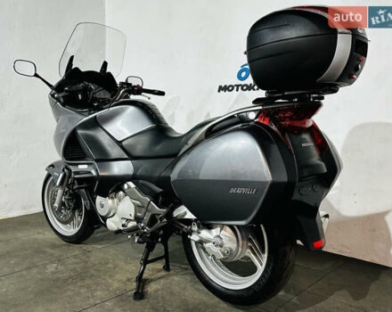 Хонда NT 700V, объемом двигателя 0.7 л и пробегом 13 тыс. км за 5450 $, фото 2 на Automoto.ua