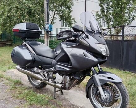 Хонда NT 700V, объемом двигателя 0.7 л и пробегом 100 тыс. км за 4900 $, фото 4 на Automoto.ua