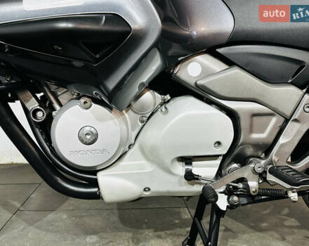 Хонда NT 700V, объемом двигателя 0.7 л и пробегом 13 тыс. км за 5450 $, фото 7 на Automoto.ua