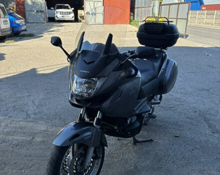 Серый Хонда NT 700V, объемом двигателя 0.7 л и пробегом 30 тыс. км за 5000 $, фото 1 на Automoto.ua