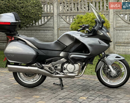 Серый Хонда NT 700V, объемом двигателя 0.7 л и пробегом 38 тыс. км за 5550 $, фото 2 на Automoto.ua