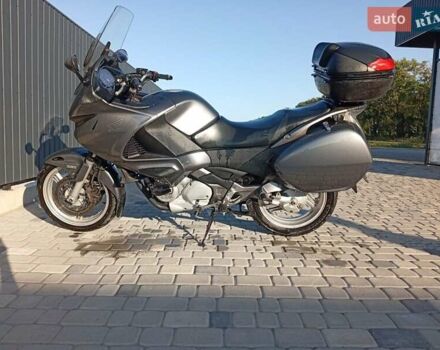 Серый Хонда NT 700V, объемом двигателя 0.68 л и пробегом 98 тыс. км за 4500 $, фото 1 на Automoto.ua