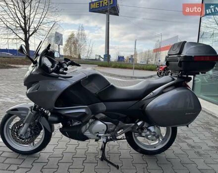 Серый Хонда NT 700V, объемом двигателя 0.7 л и пробегом 36 тыс. км за 6199 $, фото 5 на Automoto.ua