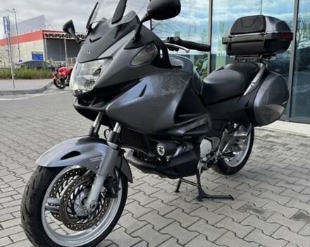 Серый Хонда NT 700V, объемом двигателя 0.7 л и пробегом 36 тыс. км за 6199 $, фото 4 на Automoto.ua