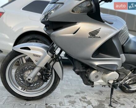 Серый Хонда NT 700V, объемом двигателя 0.68 л и пробегом 83 тыс. км за 5600 $, фото 11 на Automoto.ua