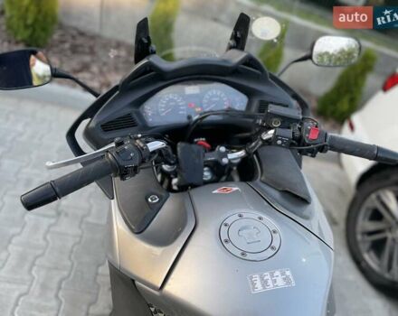 Серый Хонда NT 700V, объемом двигателя 0.68 л и пробегом 83 тыс. км за 5600 $, фото 2 на Automoto.ua