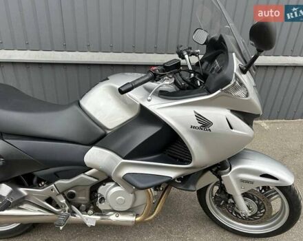 Серый Хонда NT 700V, объемом двигателя 0.68 л и пробегом 6 тыс. км за 8200 $, фото 3 на Automoto.ua