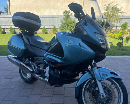 Синий Хонда NT 700V, объемом двигателя 0.68 л и пробегом 58 тыс. км за 4400 $, фото 1 на Automoto.ua