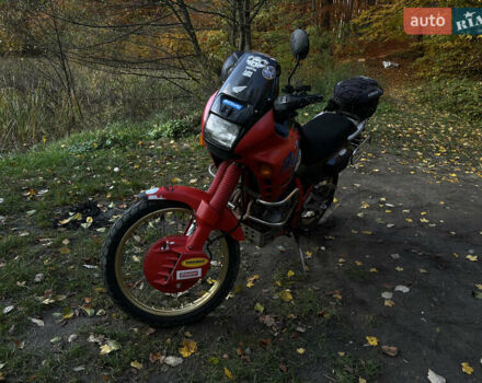Червоний Хонда NX 650 Dominator, об'ємом двигуна 0.65 л та пробігом 69 тис. км за 2350 $, фото 1 на Automoto.ua
