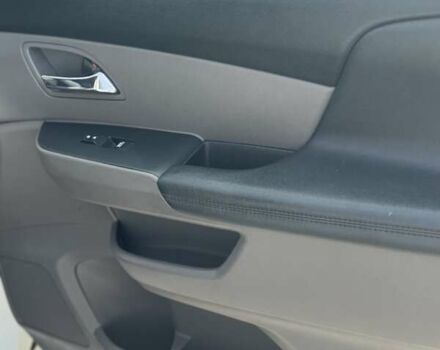 Білий Хонда Одіссей, об'ємом двигуна 3.47 л та пробігом 208 тис. км за 16000 $, фото 6 на Automoto.ua