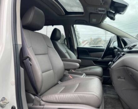 Белый Хонда Одиссей, объемом двигателя 3.5 л и пробегом 72 тыс. км за 9000 $, фото 9 на Automoto.ua