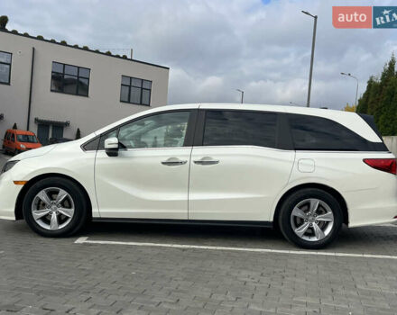 Хонда Одиссей 2018 в Ровно на Automoto.ua Белый Хонда Одиссей, объемом двигателя 3.47 л и пробегом 130 тыс. км за 21500 $, фото 7 на Automoto.ua
