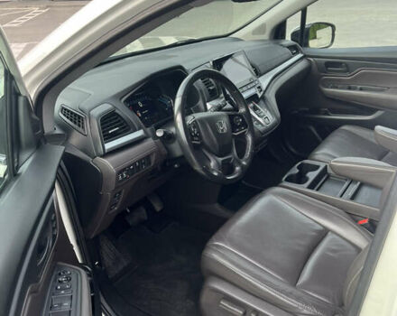 Хонда Одиссей 2018 в Ровно на Automoto.ua Белый Хонда Одиссей, объемом двигателя 3.47 л и пробегом 130 тыс. км за 21500 $, фото 14 на Automoto.ua