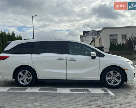 Хонда Одиссей 2018 в Ровно на Automoto.ua Белый Хонда Одиссей, объемом двигателя 3.47 л и пробегом 130 тыс. км за 21500 $, фото 3 на Automoto.ua