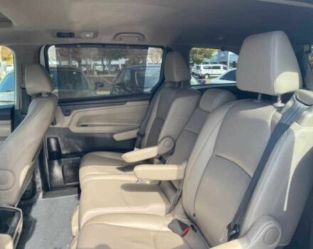 Белый Хонда Одиссей, объемом двигателя 3.5 л и пробегом 37 тыс. км за 20000 $, фото 8 на Automoto.ua