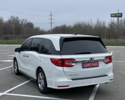 Белый Хонда Одиссей, объемом двигателя 3.5 л и пробегом 99 тыс. км за 18500 $, фото 5 на Automoto.ua