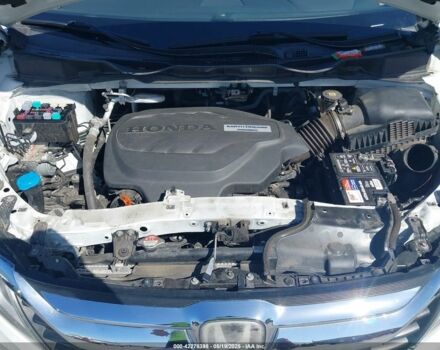 Білий Хонда Одіссей, об'ємом двигуна 0 л та пробігом 99 тис. км за 18000 $, фото 5 на Automoto.ua