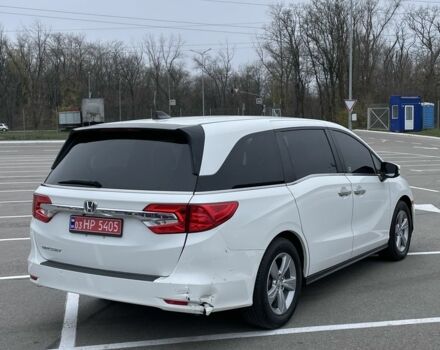 Белый Хонда Одиссей, объемом двигателя 3.5 л и пробегом 99 тыс. км за 18500 $, фото 3 на Automoto.ua