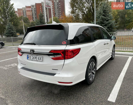 Белый Хонда Одиссей, объемом двигателя 3.47 л и пробегом 33 тыс. км за 32000 $, фото 14 на Automoto.ua