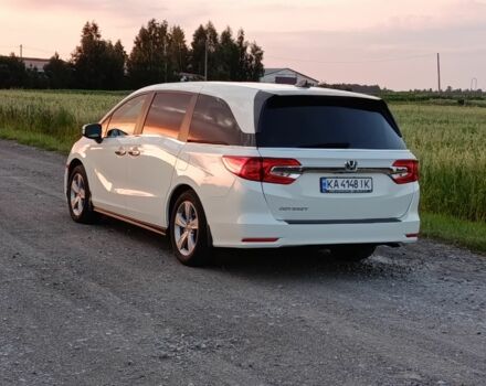 Белый Хонда Одиссей, объемом двигателя 3.5 л и пробегом 86 тыс. км за 21900 $, фото 5 на Automoto.ua