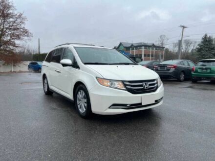 Белый Хонда Одиссей, объемом двигателя 3.5 л и пробегом 72 тыс. км за 9000 $, фото 1 на Automoto.ua