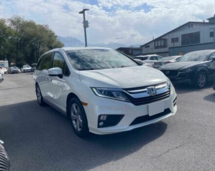 Белый Хонда Одиссей, объемом двигателя 3.5 л и пробегом 37 тыс. км за 20000 $, фото 1 на Automoto.ua