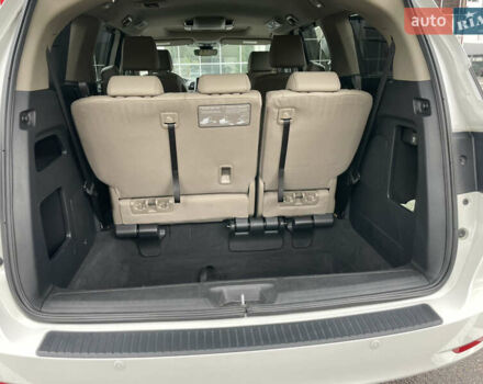 Белый Хонда Одиссей, объемом двигателя 3.47 л и пробегом 33 тыс. км за 32000 $, фото 1 на Automoto.ua