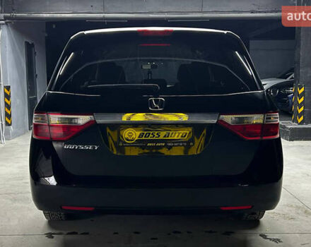 Черный Хонда Одиссей, объемом двигателя 3.47 л и пробегом 314 тыс. км за 12000 $, фото 4 на Automoto.ua