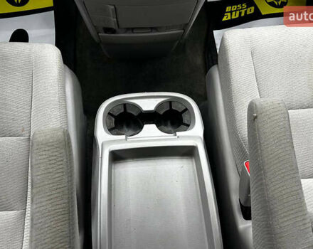 Черный Хонда Одиссей, объемом двигателя 3.47 л и пробегом 314 тыс. км за 12000 $, фото 11 на Automoto.ua