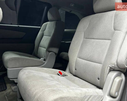 Черный Хонда Одиссей, объемом двигателя 3.47 л и пробегом 314 тыс. км за 12000 $, фото 18 на Automoto.ua