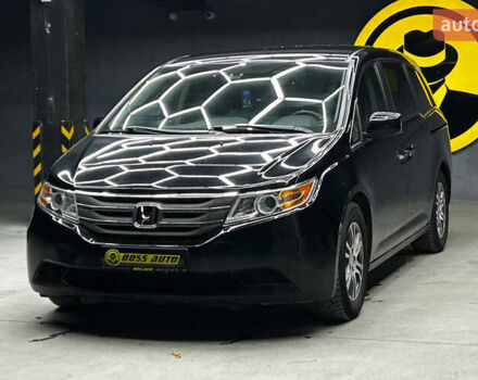 Черный Хонда Одиссей, объемом двигателя 3.47 л и пробегом 314 тыс. км за 12000 $, фото 2 на Automoto.ua